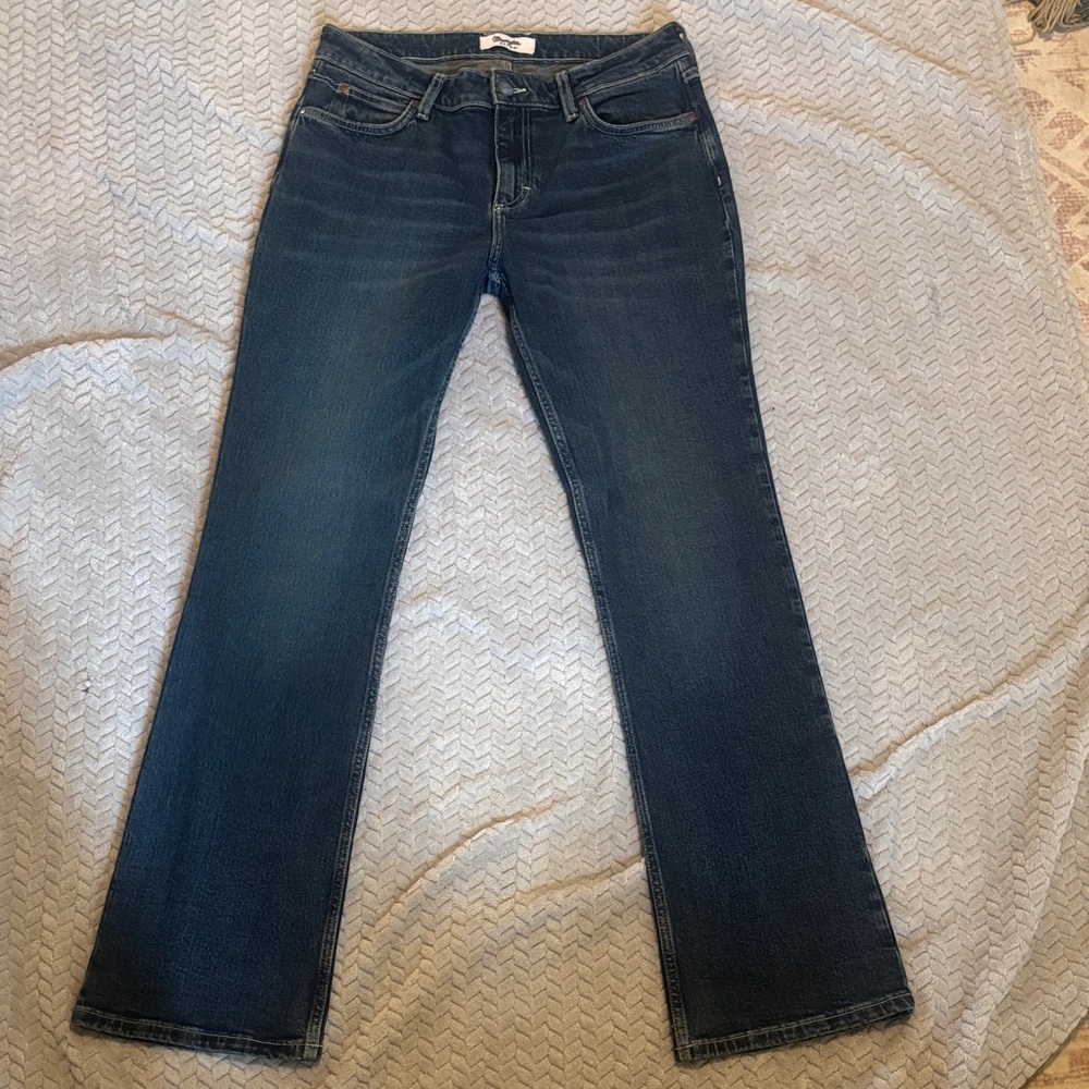 Wrangler Retro Women's Indigo Boot Cut Jeans